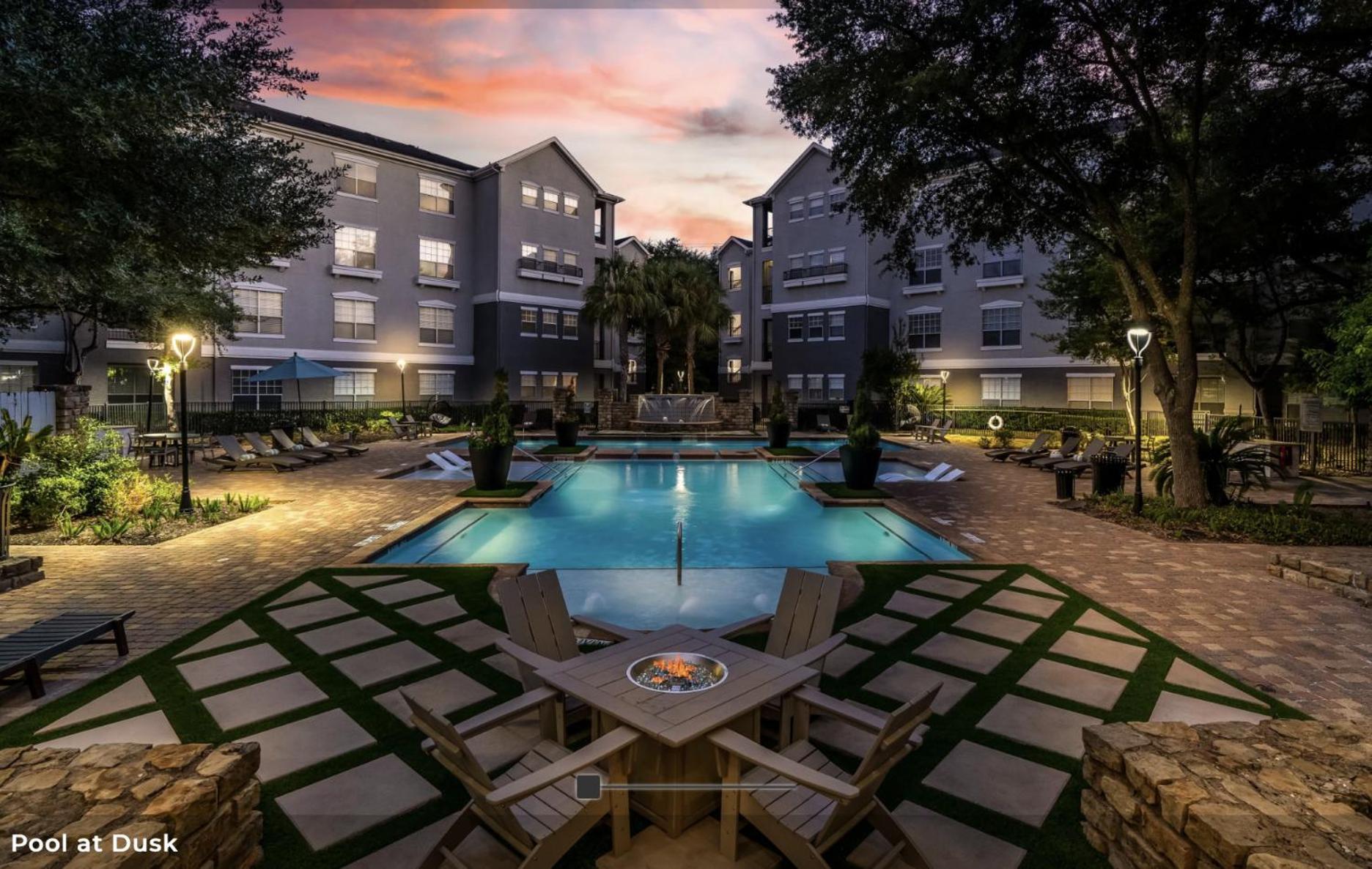 Hidden Gem At Med Center 2br & 2ba Apartment