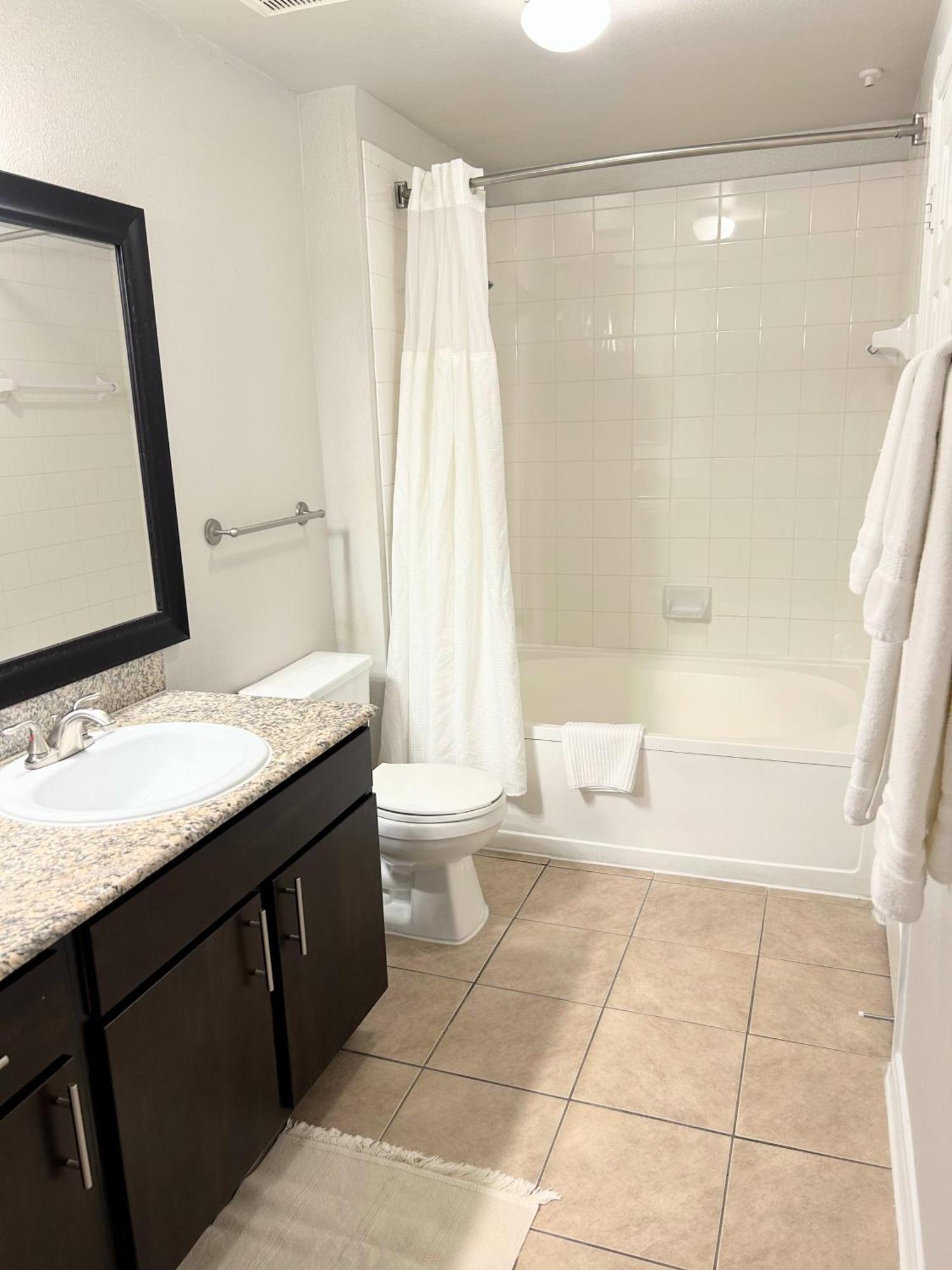 Appartamento Hidden Gem At Med Center 2br & 2ba *